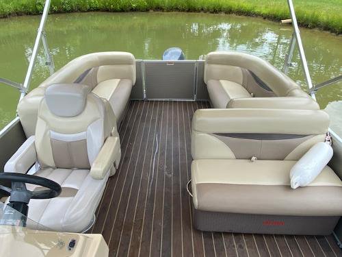 SATURDAY ONLY- 12 Passenger Pontoon- YELLOW